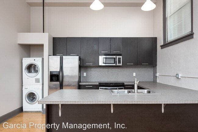 Building Photo - 4466 Olive St