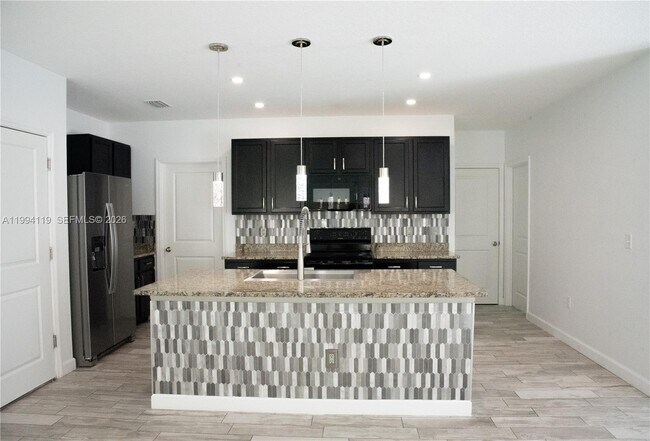 Building Photo - 105 Lacewing Pl