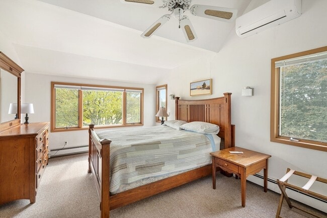 Building Photo - 540 River Rd