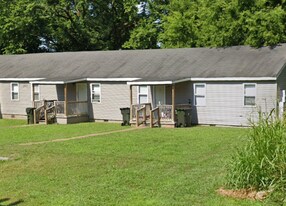 Building Photo - 202 Zierdt Rd