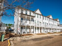 Building Photo - Rowandale