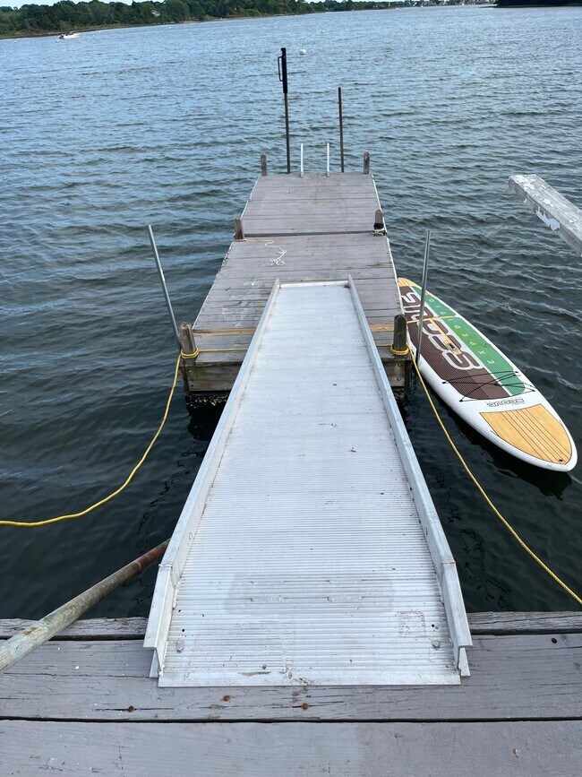 Building Photo - 46 Flintstone Rd