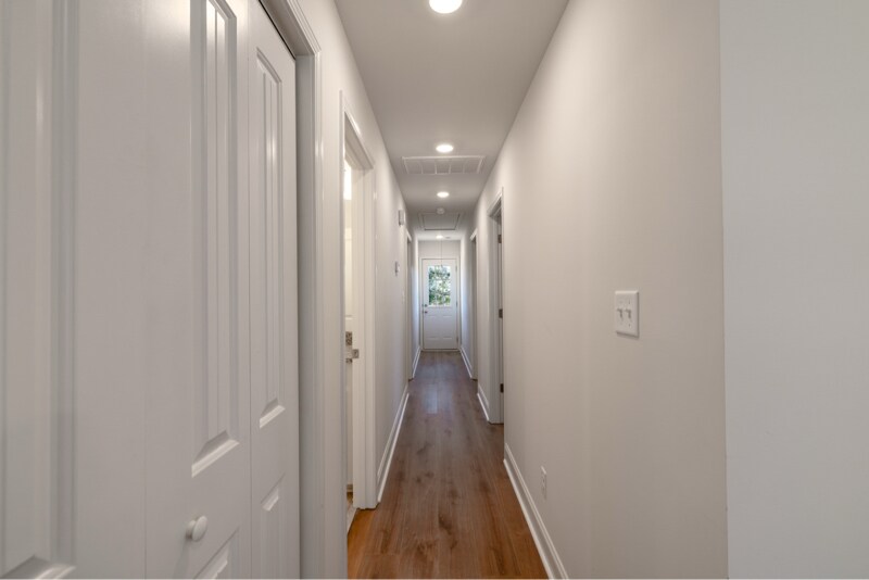 Building Photo - 812 Aubrey Ave