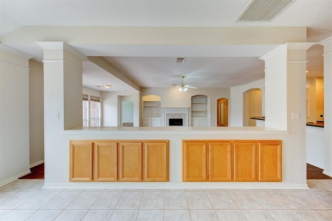 Building Photo - 3203 Amerson Dr