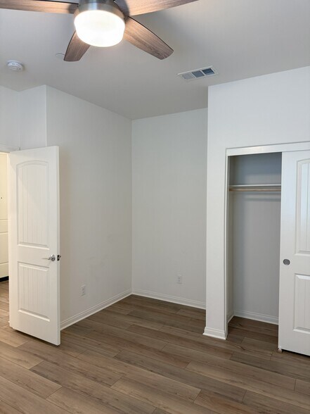 Downstairs bedroom - 1971 S Ambrosia Way