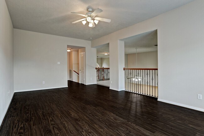 Building Photo - 2181 Brittany Colony Dr