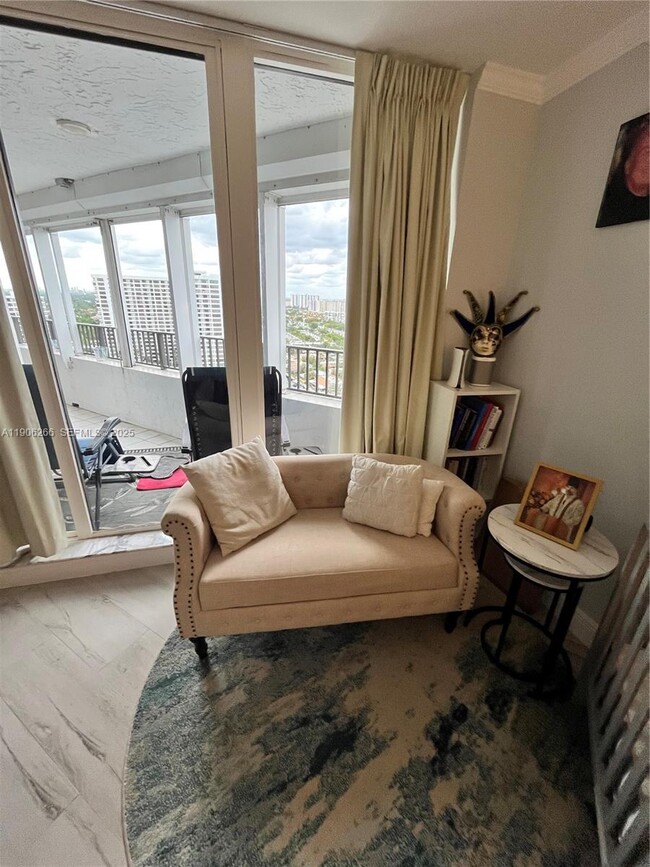 Building Photo - 300 Three Islands Boulevard