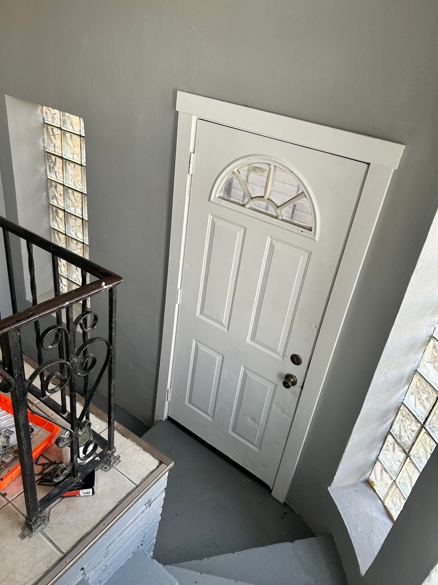 Building Photo - 1620 N Laramie Ave