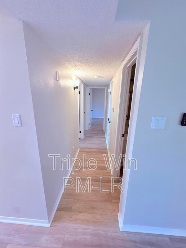 Building Photo - 220 Randall Dr