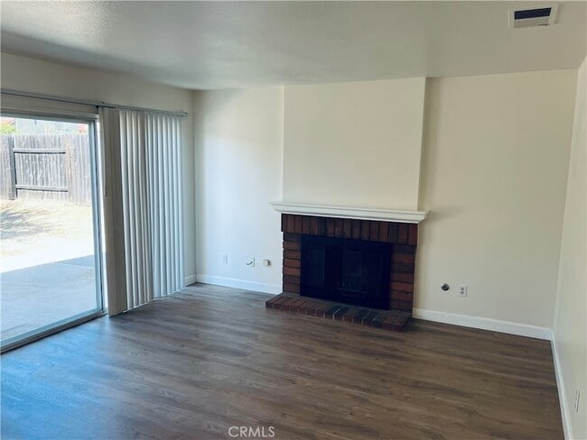 Building Photo - 9065 Limecrest Dr