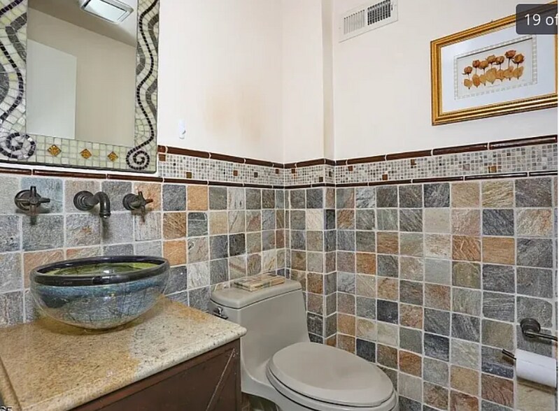 Building Photo - 362 French Ct