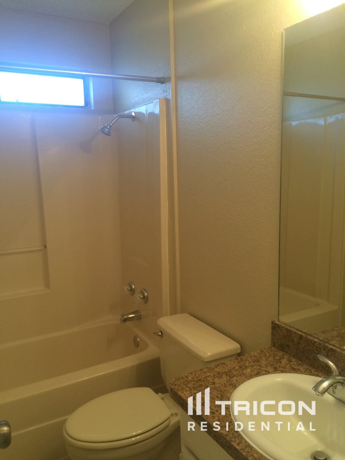 Building Photo - 708 Leedsfield Ct