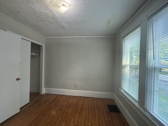 Building Photo - 202-A N Virginia Ave