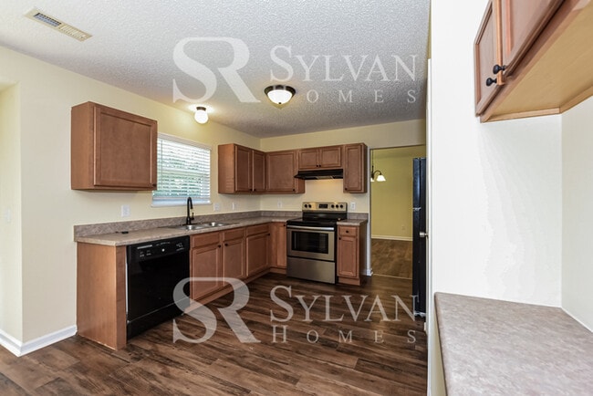 Building Photo - Life Just Got Better!