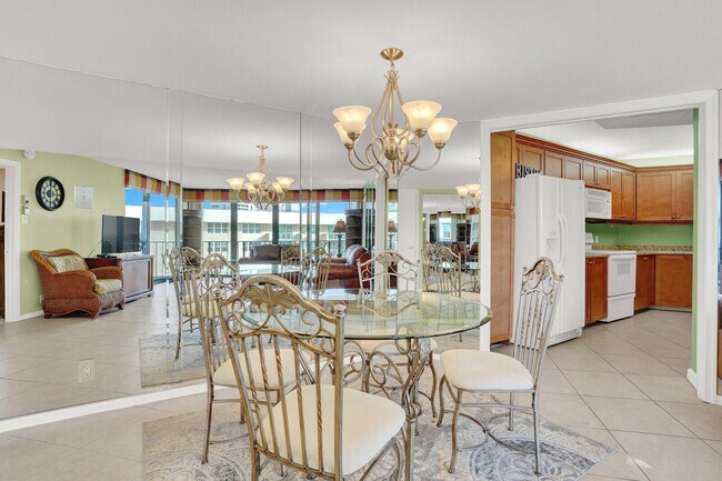 Building Photo - 5420 N Ocean Dr