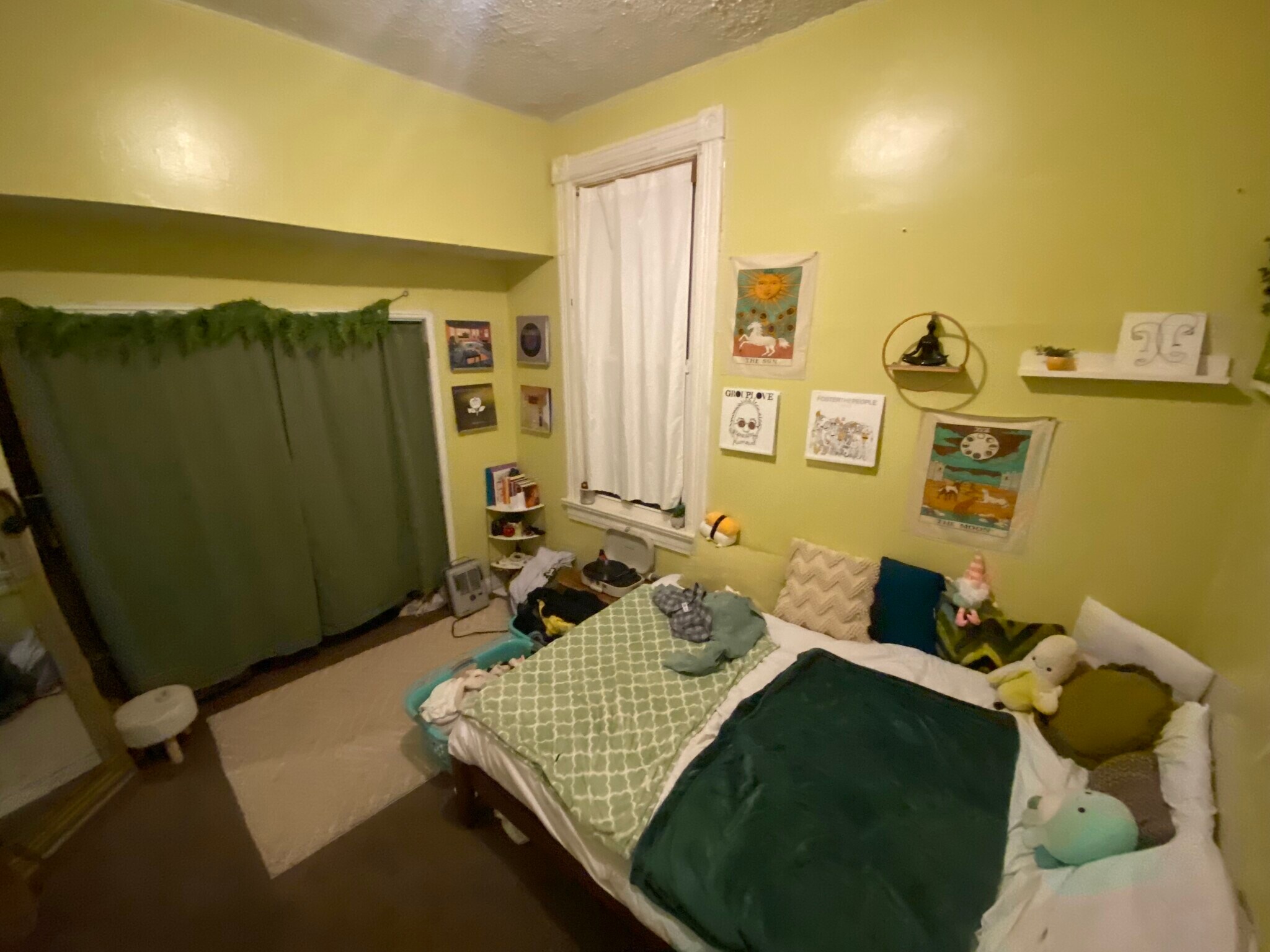 Building Photo - 256 Warner St