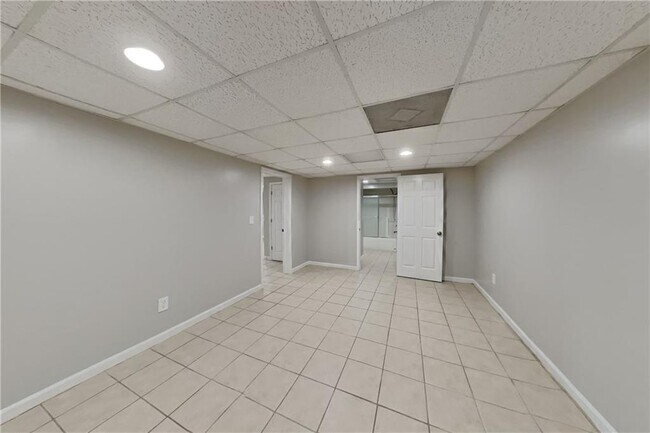 Building Photo - 3511 Autumn Farm Terrace