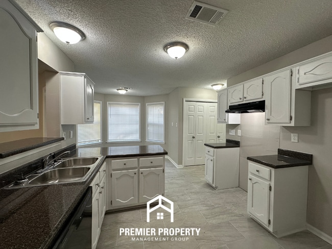 Building Photo - Newly Renovated Cordova Gem | 3BR/2.5BA with Soaking Tub & 2-Car Garage