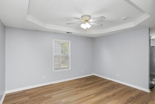 Building Photo - 2029 Williams Valley Dr