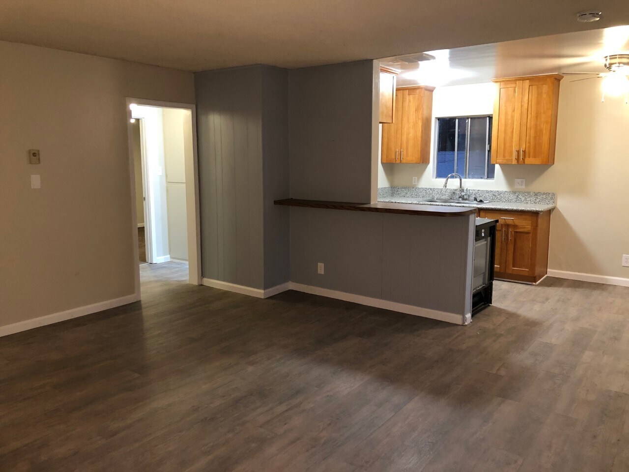 Building Photo - 2107 Earl Ave