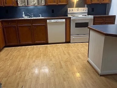 Building Photo - 3085 Long Leaf Dr