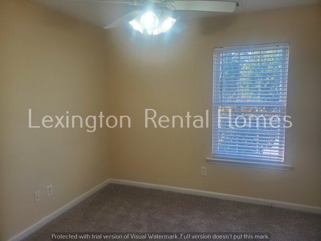 Building Photo - 213 Riglaw Cir