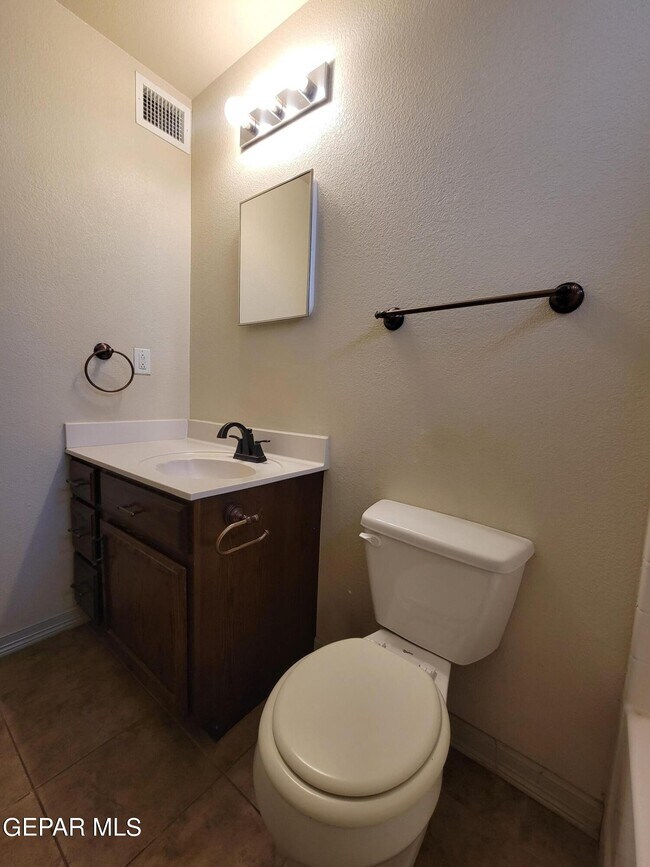 Building Photo - 14267 Pacific Point Dr