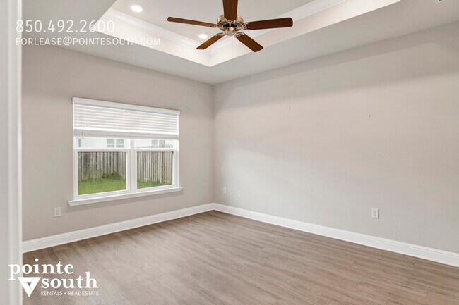 Building Photo - 390 Gemini St