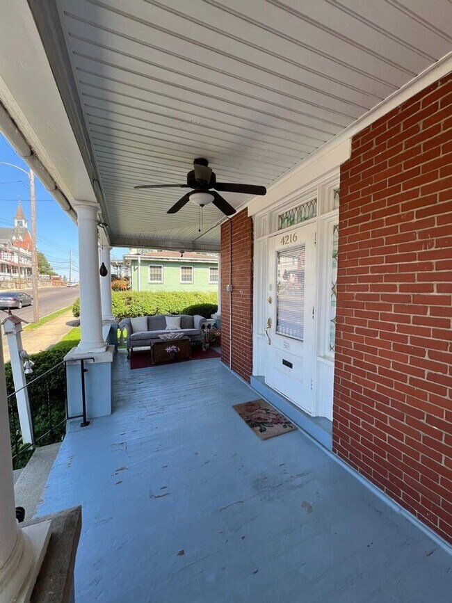 Building Photo - 4216 W Penn Ave