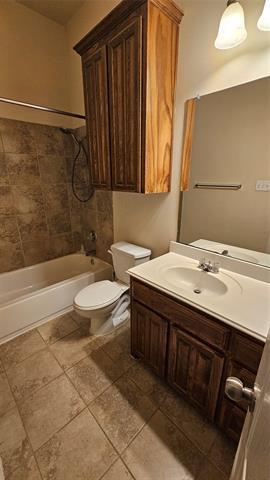 Building Photo - 3049 Trinity Lakes Dr