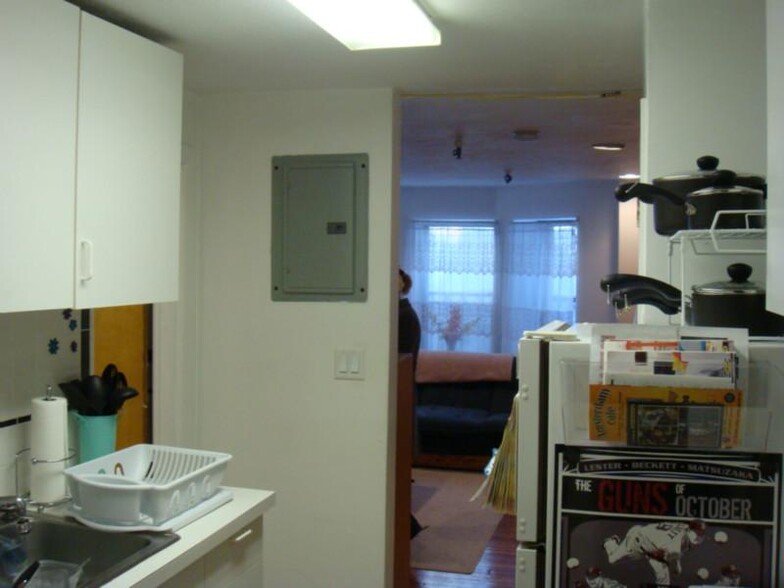 Building Photo - 43 Westland Ave