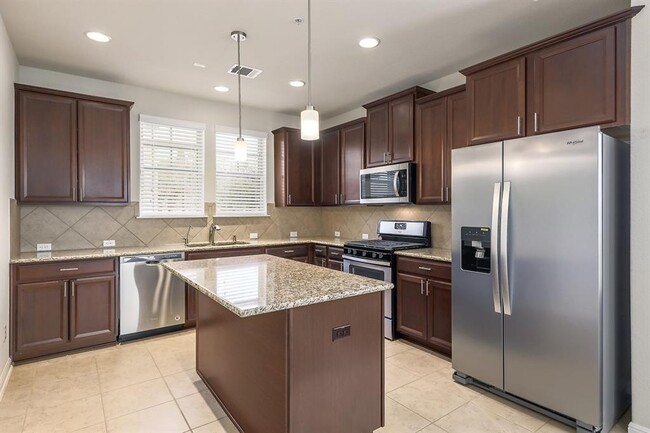 Building Photo - 7220 Wyoming Springs Dr