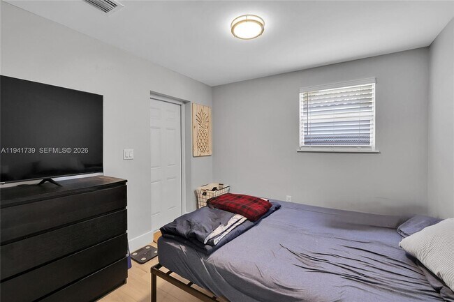 Building Photo - 3520 SW 88th Pl