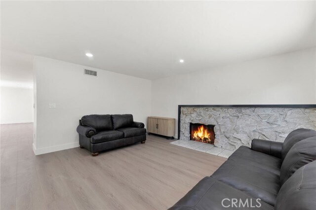 Building Photo - 9425 McLennan Ave.
