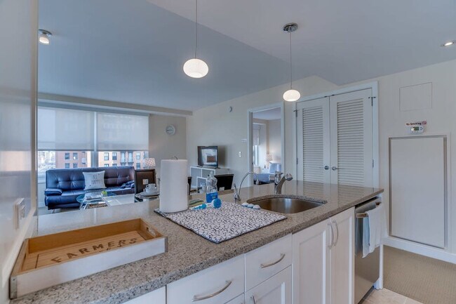 Building Photo - 801 F St NW