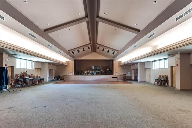 Building Photo - 7300 NW 5th Ct