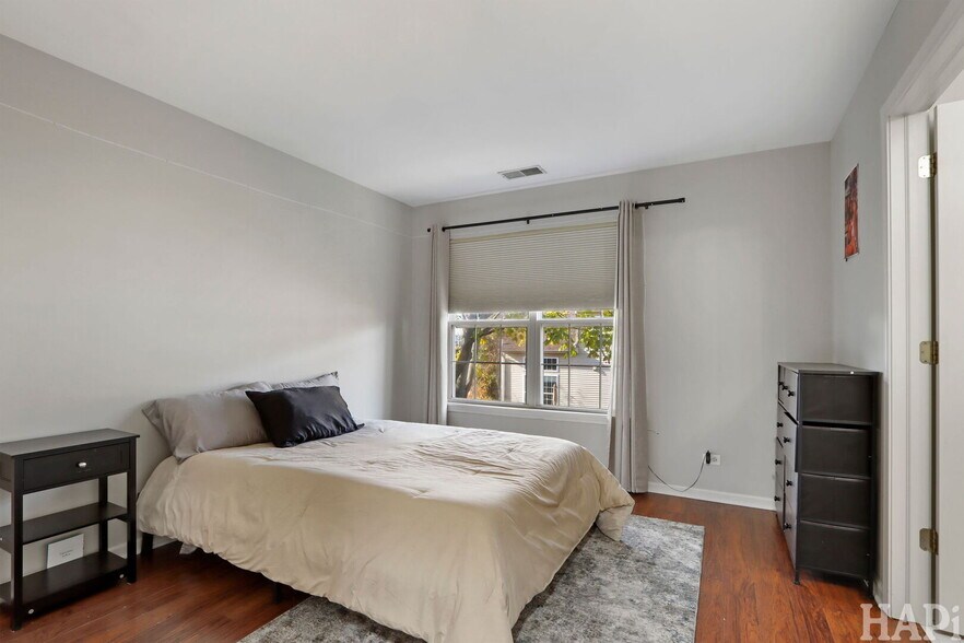 Building Photo - 750 Dillon Ct