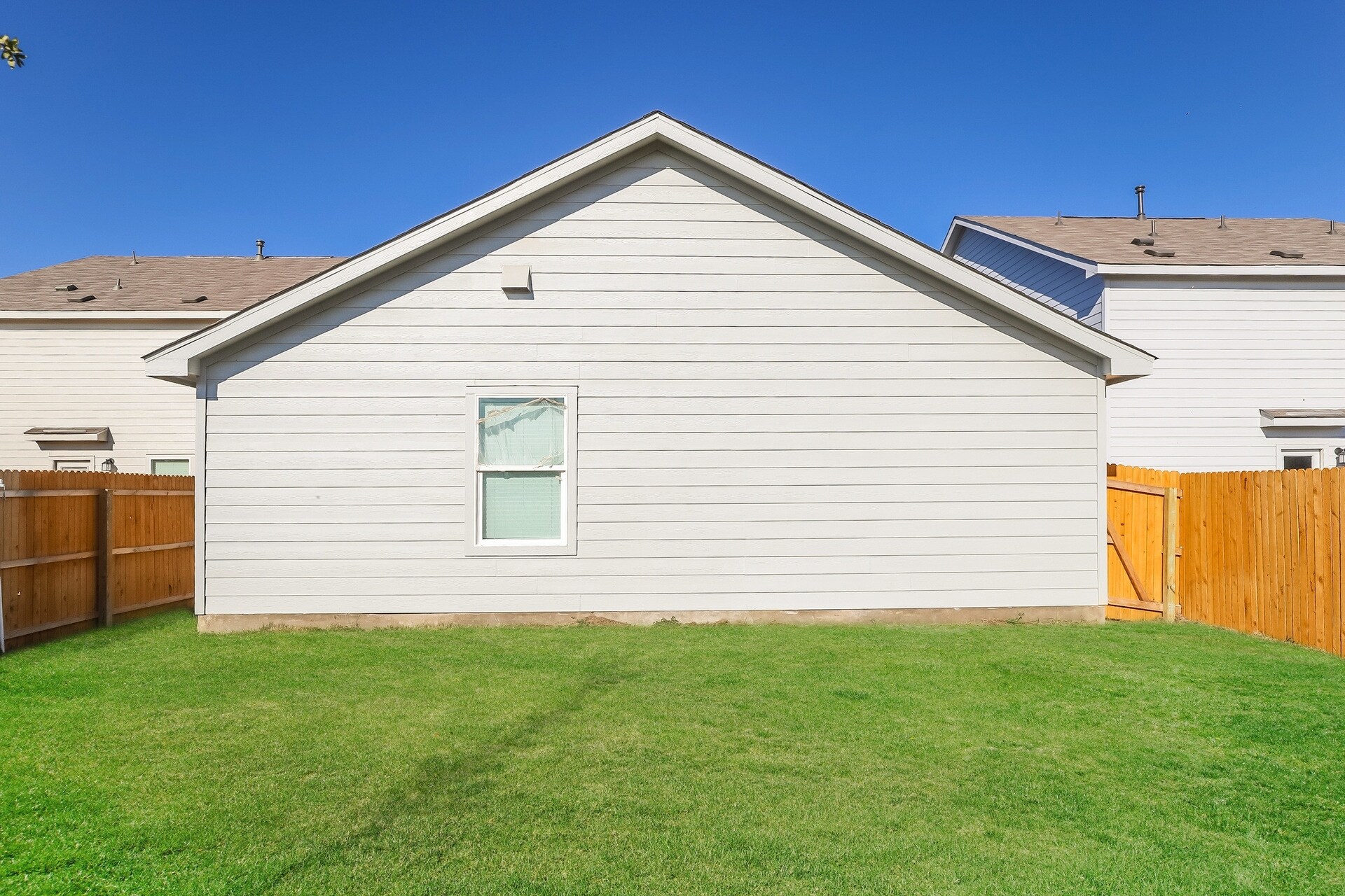 Building Photo - 4332 Levee Rdg