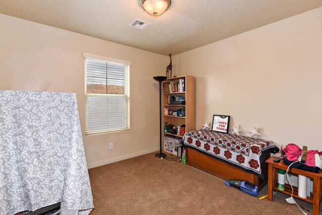 Building Photo - Casitas at Hidden Valley. Price Reduced!!
