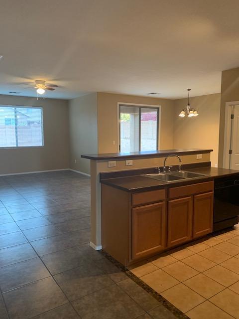 Building Photo - For Rent