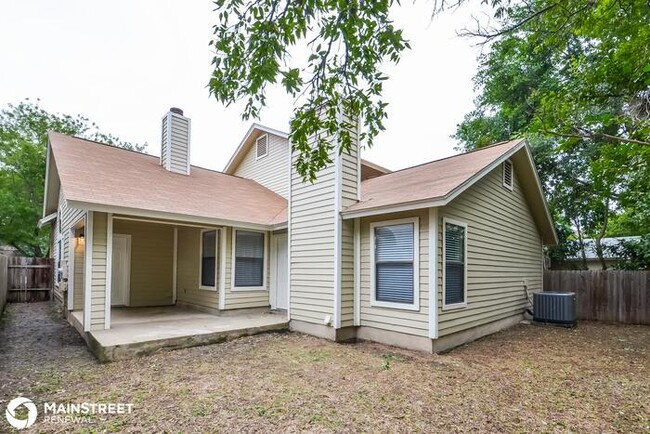 Building Photo - 9646 Quiet Lk, San Antonio, TX 78254