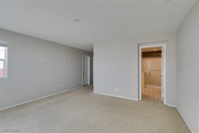 Building Photo - 3009 Camino Sereno Ave