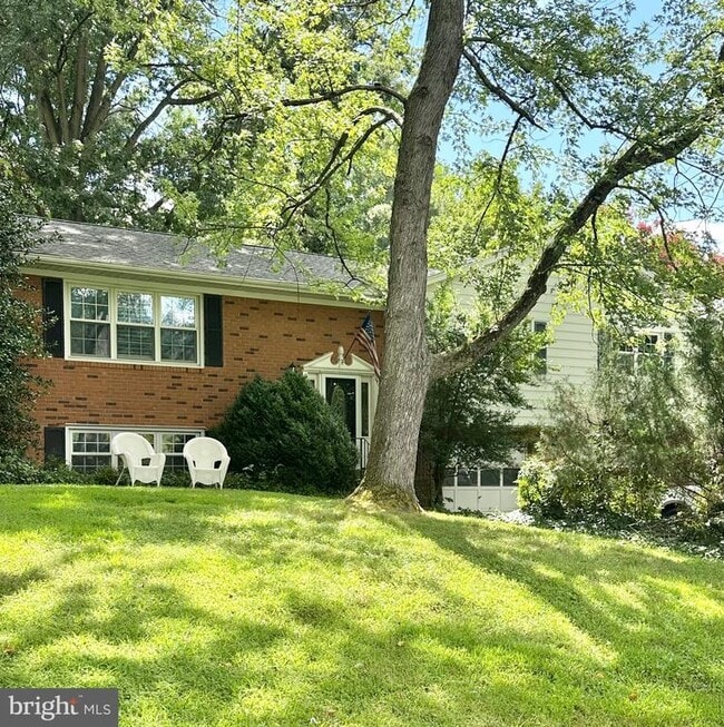 Building Photo - 7405 Range Rd