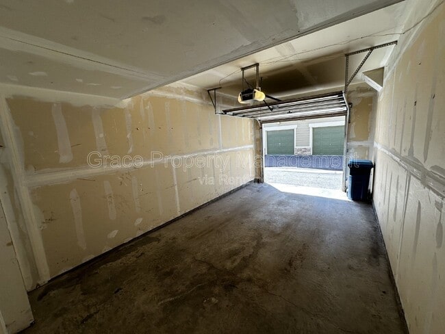 Building Photo - 5800 N Tower Dr