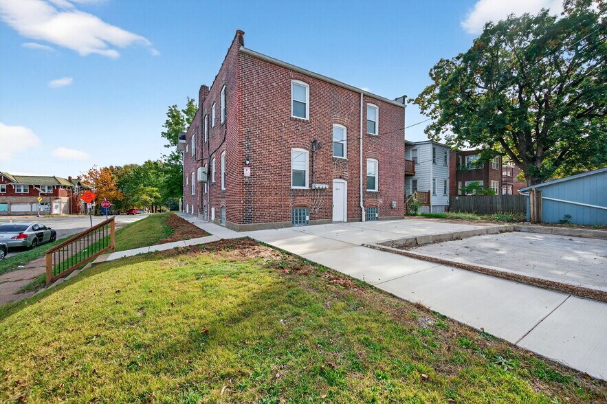 Building Photo - 5803 S Kingshighway Blvd