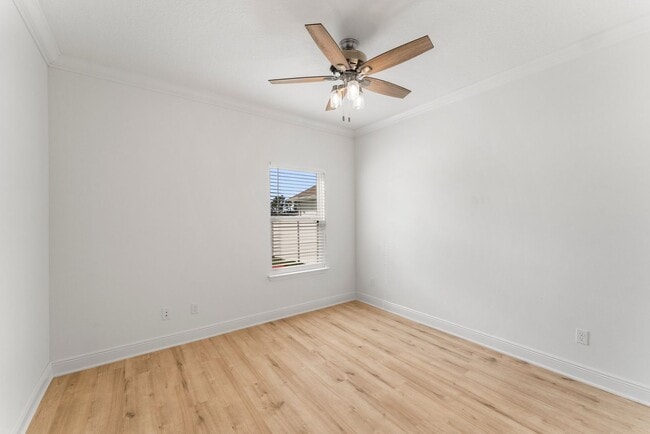 Building Photo - 115 Piper Cv