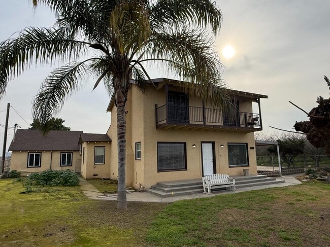 Building Photo - 10608 S Zediker Ave