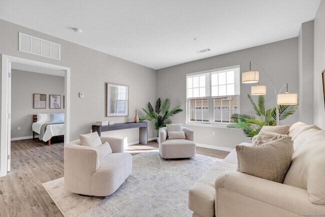 Building Photo - 104 Episcopal Rd