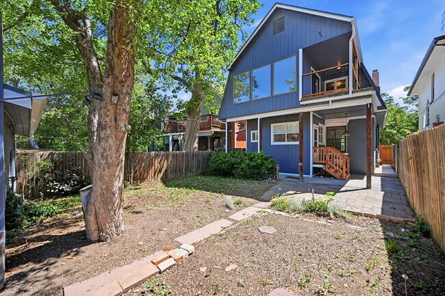 Building Photo - $2,895.95, with $200 Off Cleaning Voucher, 3 Beds - 2 Bath, Single Family Home in Denver with Was...