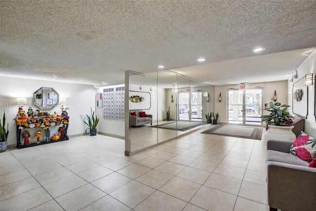 Building Photo - 6500 Cypress Rd